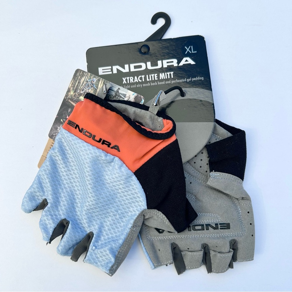 Endura Xtract Lite Mitt Cycling Gloves‎ - new with flaw